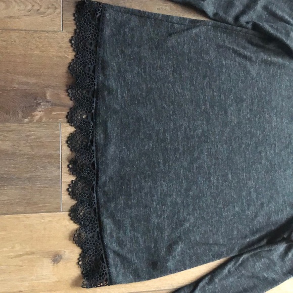 Pinkblush cold shoulder maternity size small - Picture 3 of 5